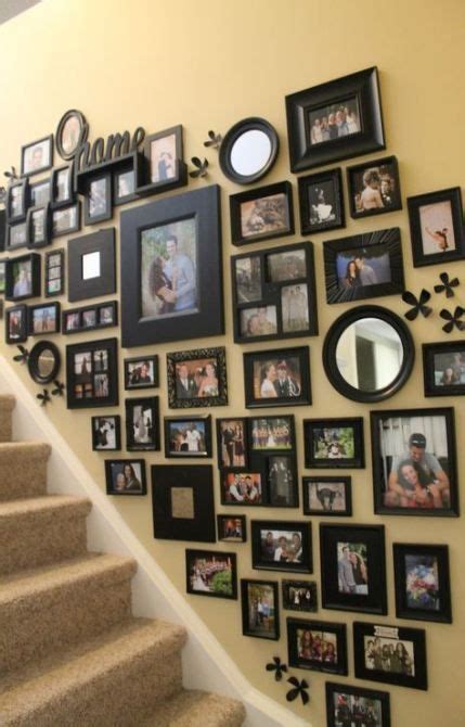 It also has a pretty comprehensive set of. 49+ Ideas All Black Stairs Photo Galleries in 2020 | Wall ...