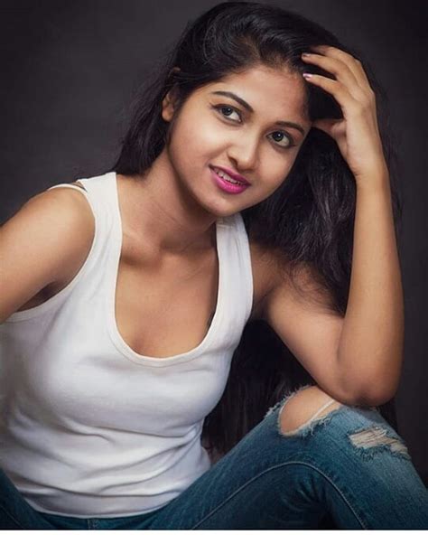 Here Is Awesome Photos Of Indian Beautiful Women South Indian