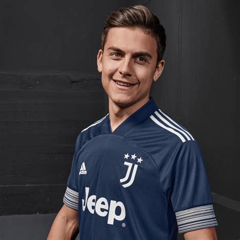 Welcome to the official juventus twitch channel follow & ⭐ subscribe for the latest and exclusive bianconeri content! JUVENTUS MAGLIA GARA AWAY AUTHENTIC 2020/21 - Juventus ...