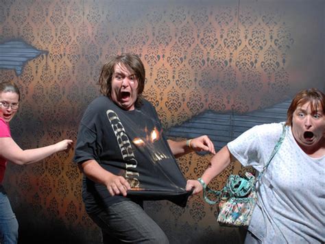 The 26 Best Photos Of Scared People In A Haunted House Photo Gallery