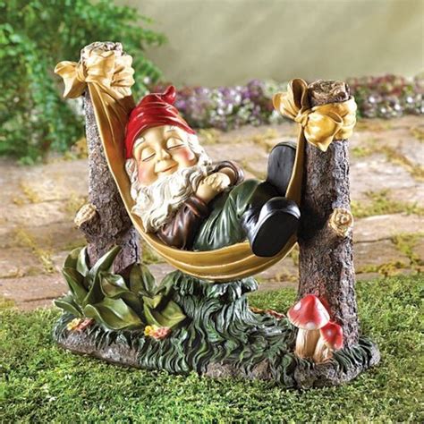 Shortly after a garden gnome is stolen, the owner begins to receive pictures of him in various places the kidnapper has taken them. Slumbering Gnome Statue
