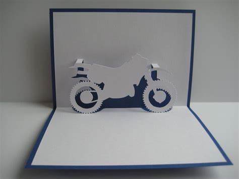Heute zeigen wir euch, wie ihr eine pop up paneld karte machen könnt. Pop-Up-Karten - Pop-Up Karte - Motorrad - ein ...