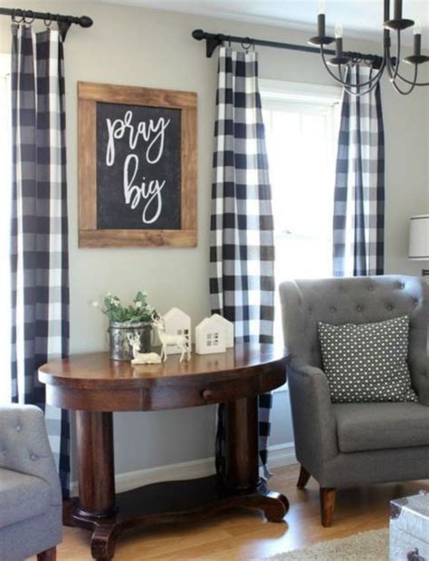 35 Wonderful Buffalo Check Ideas For Living Room Decoration