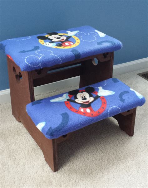 This is the kid of bedroom your kids will love, and putting them into bed should be easier than ever. Mickey Mouse Step Stool | Mickey mouse bedroom, Disney ...
