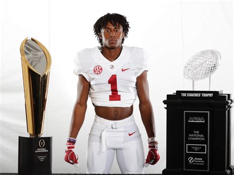 What is the name of an ionic equation that only contains the particles that participate in the reaction? Alabama Basketball Head Coach - Alabama Hires Charles ...