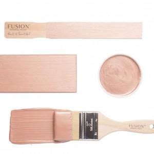 Rose colors in combination with golden materials has become quite the golden marble texture ones are my favourites. Rose Gold Metallic - Fusion Mineral Paint in 2020 | Gold paint colors, Rose gold wall paint ...