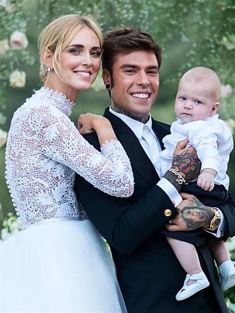 © chiara ferragni via instagram. Das steckt hinter Chiara Ferragnis Brautkleid! | Stylight