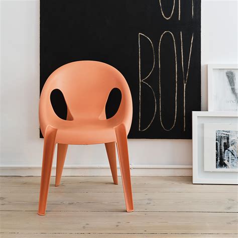 The technology is complex, the result is simple: Bell Chair | Magis