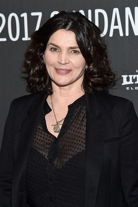 Gold Digger Julia Ormond Makes British Tv Debut With Lead Role In Bbc