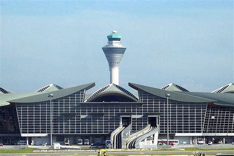 The 10 Tallest Air Traffic Control Towers In The World