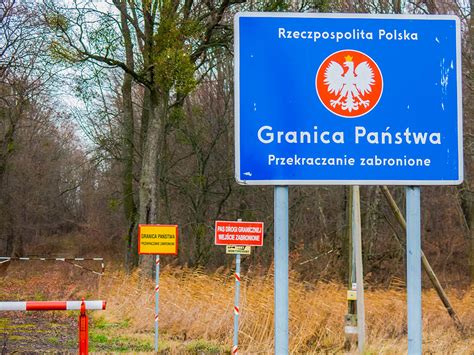 Granica polski z okręgiem królewieckim (rosja). Minister Sienkiewicz ocenił sytuację na granicy polsko ...