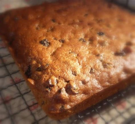 Not only are they chewy, and filled with sweet raisins, but they just melt. The English Kitchen: Irish Boiled Fruit Cake | Boiled fruit cake, Cake recipes, Raisin cake