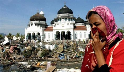 Kini dimulai fase pembangunan kembali dan rehabilitasi. BMKG: Info Gempa Bumi Terkini Hari Ini di Indonesia