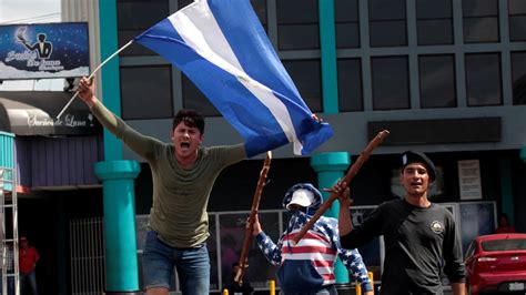 Los Nicaragüenses Se Rebelan Contra La Reencarnación Del Somocismo