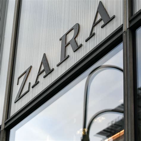 Zara annonce la fermeture de 1200 boutiques - Elle