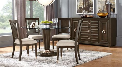 Take a look at the furniture options at macy's to choose the right pieces for your dining room. 50 Dining Rooms with Round Dining Tables (Photos) | Rooms to go furniture, Dining room sets ...