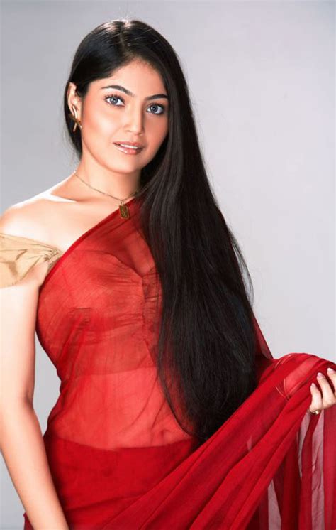 Aishu Tamil Actress Beautiful Long Hair Hot Actress Photo Gallery