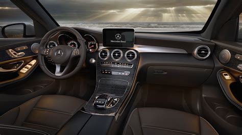25 designo interior packages include additional items based on leather color. 2017 Mercedes-Benz GLC interior technology features