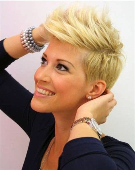 Short blonde haircuts
