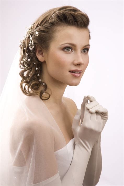 Vintage Wedding Hairstyles To Inspire Your Wedding