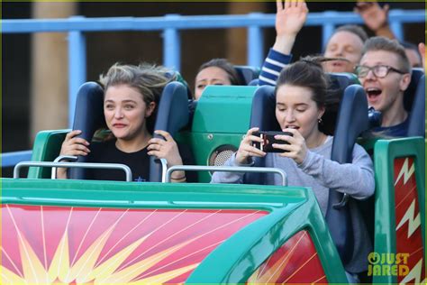 Chloe Moretz And Kaitlyn Dever Ride Roller Coasters At Disney Photo 3776669 Chloe Moretz
