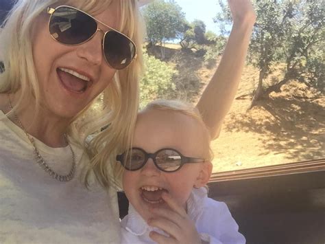 Anna Faris Responds To 3 Year Old Sons Hilarious Acting Skills Is