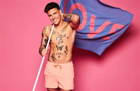 Love Island New Boy Charlie Radnedge Told To F Off As He Enters