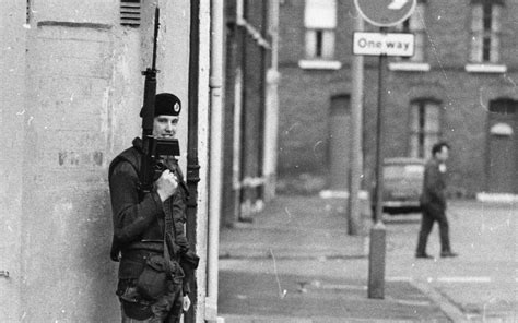 Northern Ireland Troubles Pictures Conflict Photos