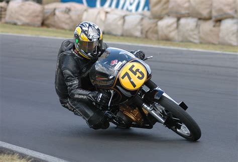 Phillip island is a large island at the mouth of western port bay, less than two hours drive from melbourne in victoria. Shannons support Historic Road Racing at Phllip Island ...