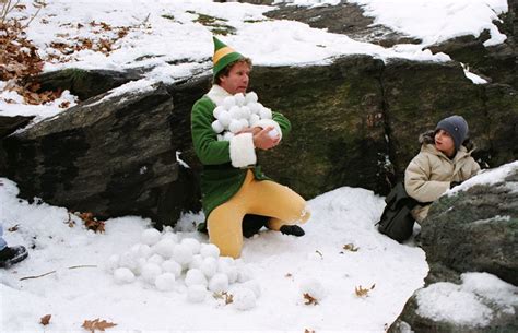 Snow Ball Fight Elf Elf10 Momentos De Película I