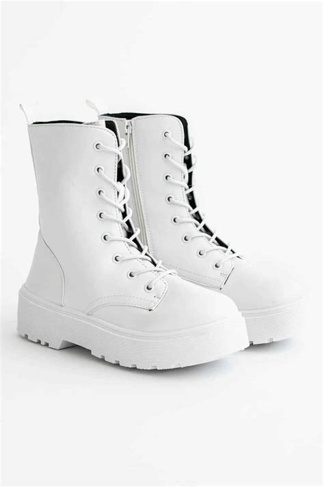 White Platform Boots - Ragstock | White platform boots, Platform boots, White platform