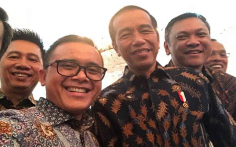 Profil Azwar Anas Yang Akan Dilantik Jokowi Jadi Menpan Rb Hari Ini