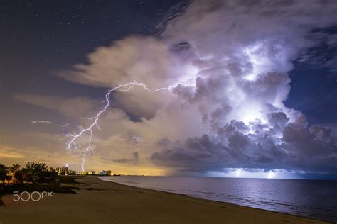 Thunderstorm At Fort Myers Beach Thunderstorms Lightning Wildlife