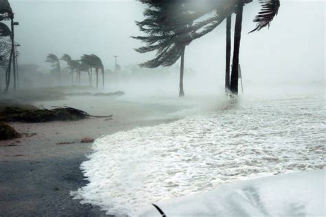 20 cosas que debes tener para prepararte para desastres naturales hispana global