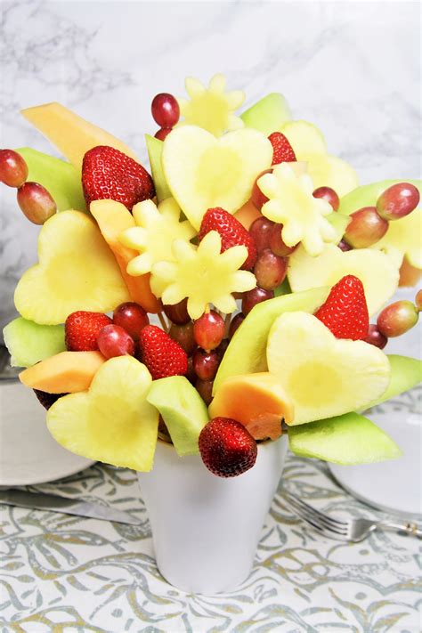 Fruits Arrangement - Edible Arrangements