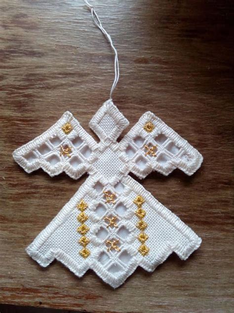 Fine hardanger embroidery (revista japonesa) №1 2008. Magnifique ange en broderie hardanger Mesure environ 11 cm ...
