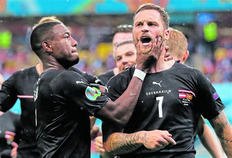 Im vierten spiel treffen sie nun auf kasachstan. Fußball-EM: UEFA setzte wegen Arnautovic-Torjubel ...