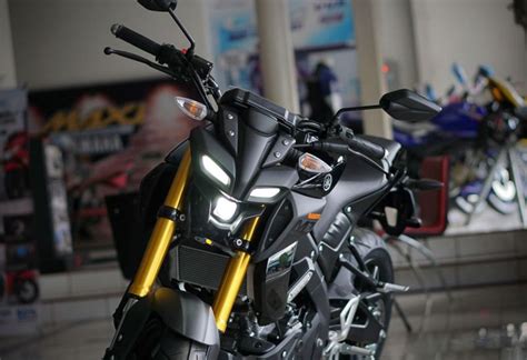 It is available in 2 colors, 1 variants in the malaysia. Yamaha MT-15 Launched In India, read price, specifications ...