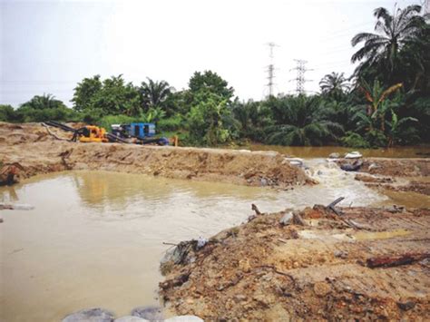 Berikut ini penjelasan lengkap seputar pencemaran air. JAS Masih Siasat Punca Pencemaran Sungai Semenyih - MYNEWSHUB