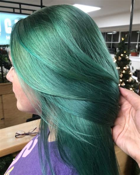 15 Stunning Green Hair Color Ideas 2022