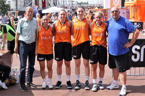 Official playground of 3x3 basketball by fiba #fromthestreetstotheolympics. Die Rhein-Baskets-Talente wurden deutsche Vizemeister im ...
