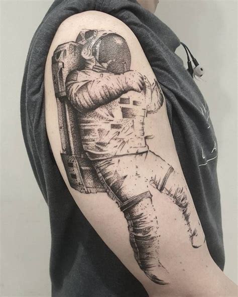 30 Cool Astronaut Tattoo Designs For Space Lovers Page 2 Of 3