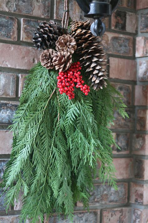 Magical, meaningful items you can't find anywhere else. Christmas Swag. Gorgeous and simple! Love! (With images ...