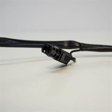 25 fuel pump control unit: W204 Engine Harness - Used M Benz W204 C Class Engine ...