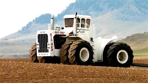 Worlds Largest Farm Tractor Big Bud 747 Youtube