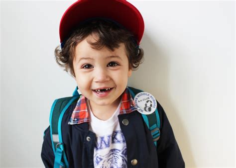 Just a quick sketch of dustin in netflix's stranger things i loved the show and i loved this character! love and lion: DIY HALLOWEEN COSTUME FOR LITTLES - DUSTIN ...