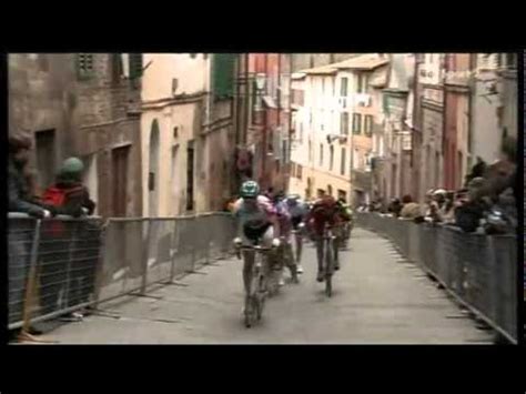 Could we just build a few? Strade Bianche 2011 - Ultimo chilometro - YouTube