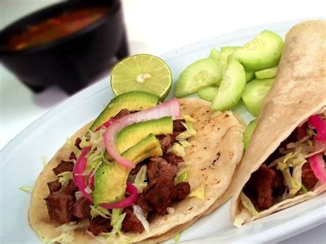 Estos tacos de pulpo son perfecto para conmemorar el día del taco y son receta de la chef gaby ruiz. Festival del taco y la cerveza en Xochitla: brunch y bufet ...