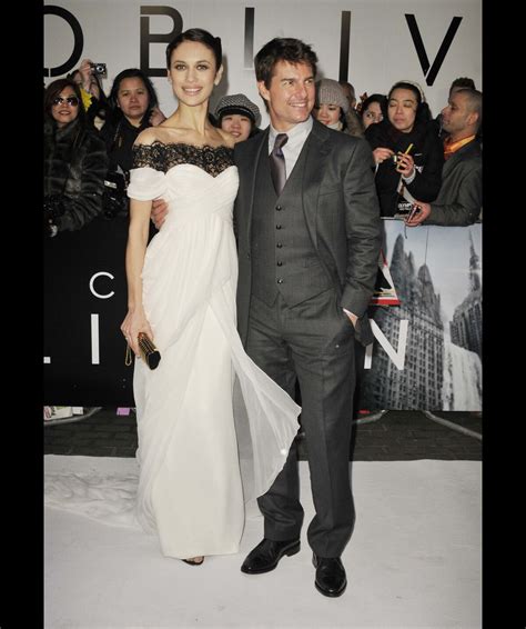 Vid O Olga Kurylenko Et Tom Cruise Pendant La Premi Re Du Film