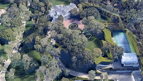 Gorgeous view, amazing espresso martinis & french fries and celebrity spottings Jeff Bezos compra la mansión más cara de Beverly Hills en ...
